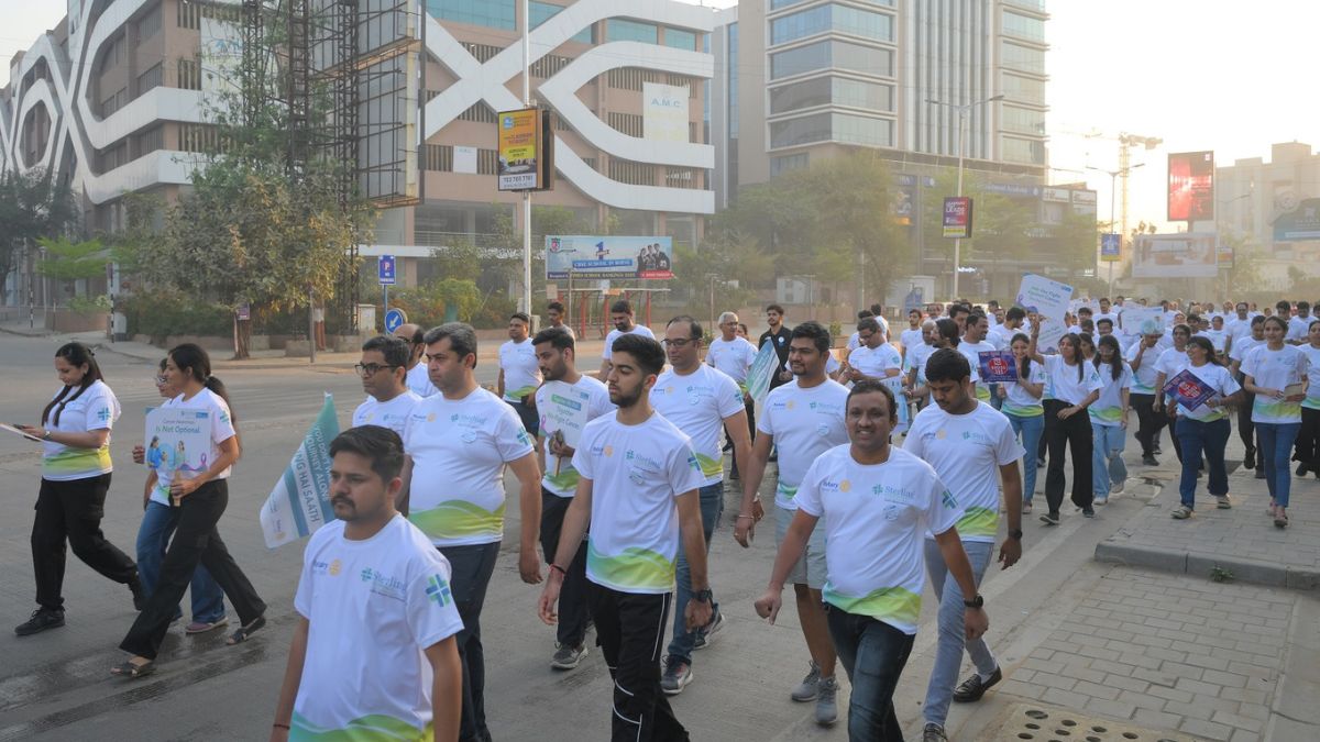 Sterling Hospitals’ Sindhubhavan Unit Spearheads Major Cancer Awareness Walkathon with Rotary Club